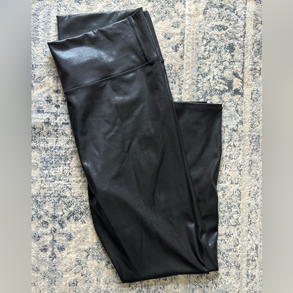 Define Powerhold High Waisted 7/8 Legging